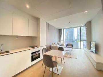 1 bed 1 bath 53 SQ.M The Strand Thonglor