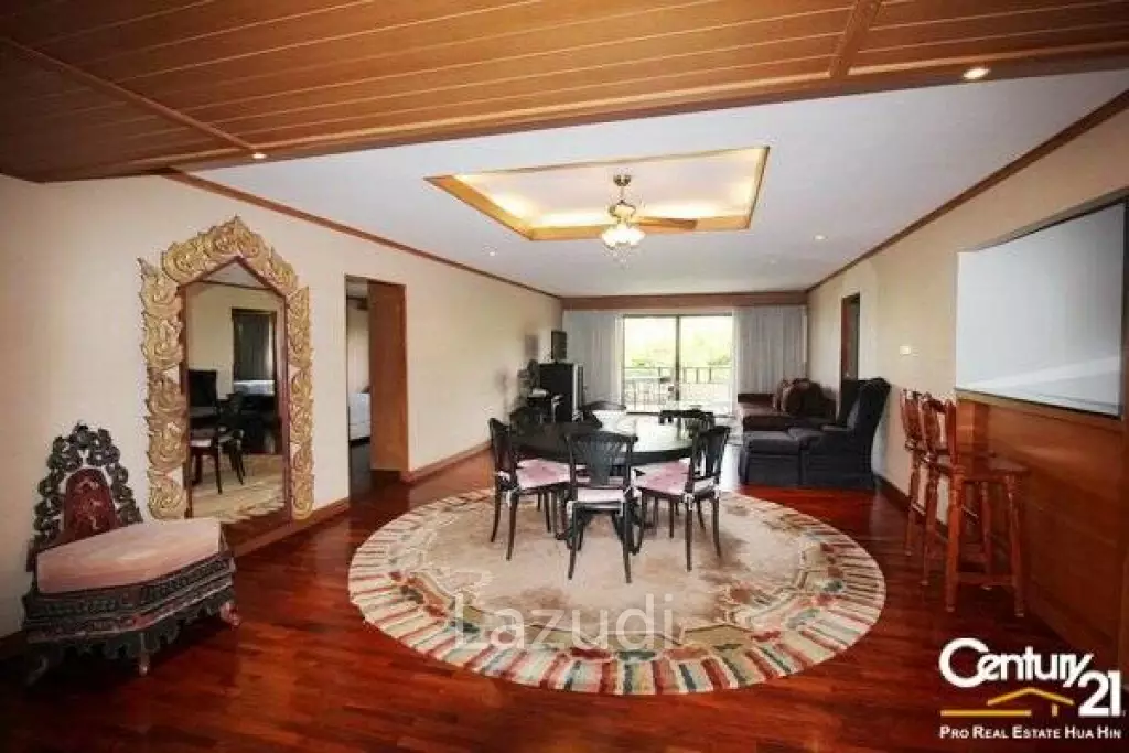 3 Bed Sea View Beachfront Condo