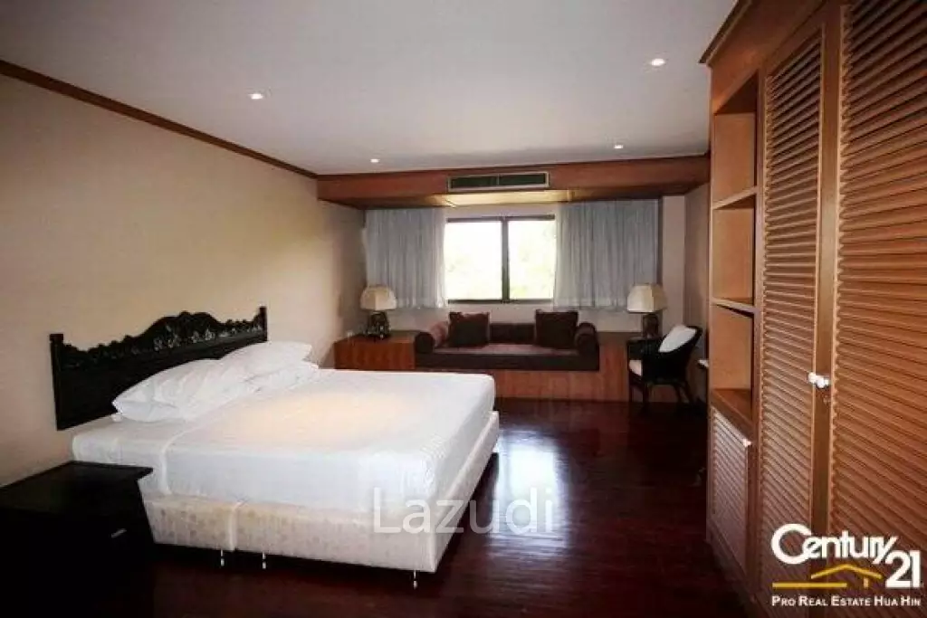 3 Bed Sea View Beachfront Condo