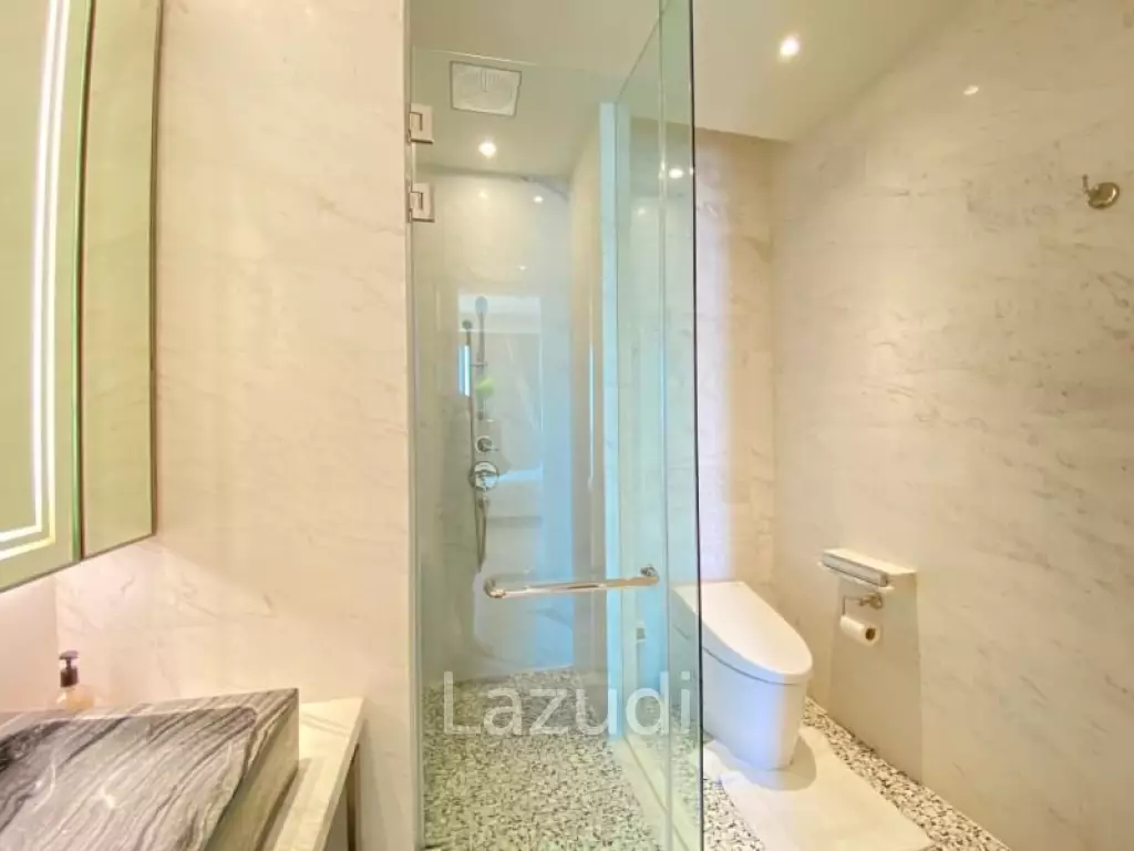 The Residences at Mandarin Oriental / 2bed 3bath