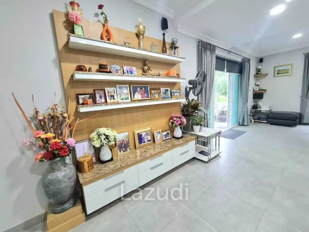 4 Bedrooms 6 Bathrooms, 800 sqm, Phoenix Golf Coruse