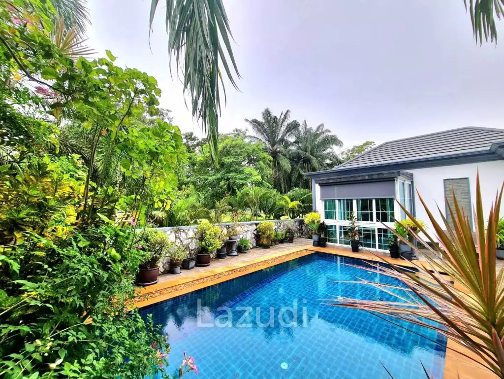 4 Bedrooms 6 Bathrooms, 800 sqm, Phoenix Golf Coruse
