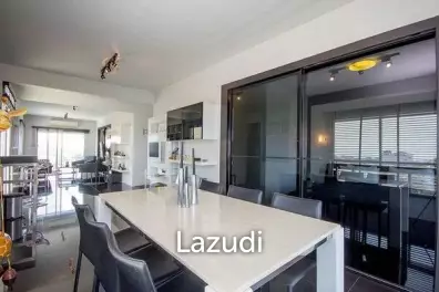 Beautifully 2 Bed Condo in Town