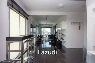 Beautifully 2 Bed Condo in Town