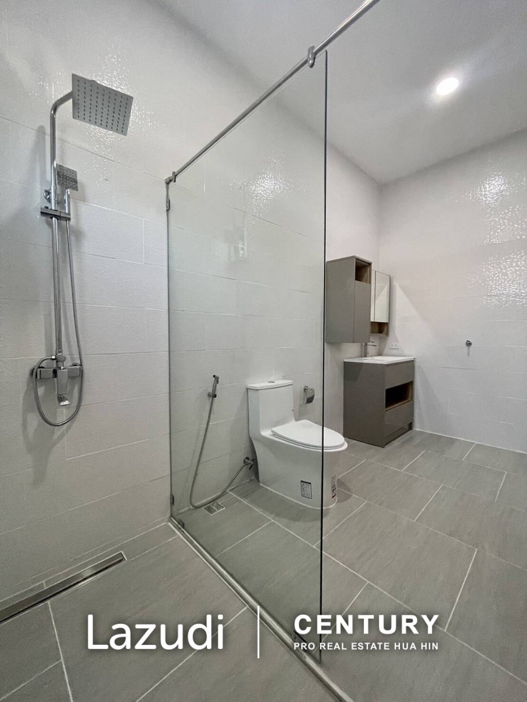 720 平方米 5 床 6 洗澡 别墅 对于 销售