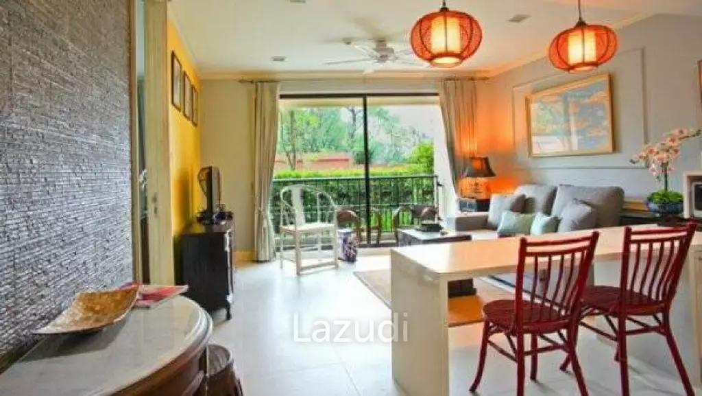 1 Bed Beachfront Condo in Town