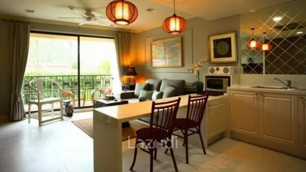1 Bed Beachfront Condo in Town