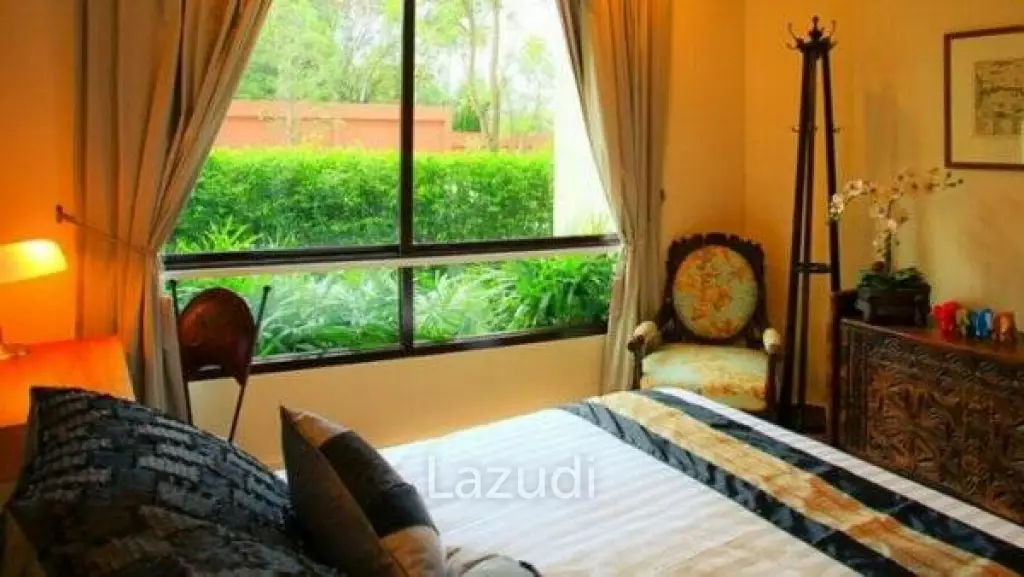 1 Bed Beachfront Condo in Town
