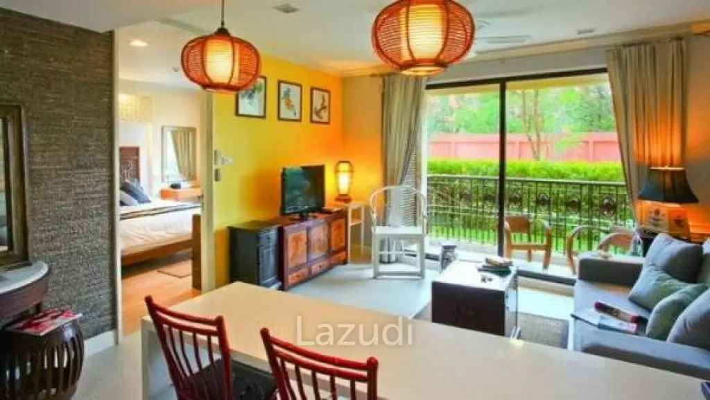1 Bed Beachfront Condo in Town