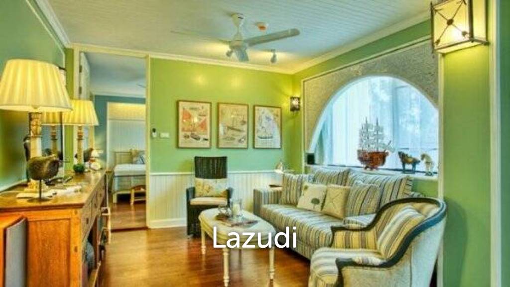 Luxury 2 Bed Beachfront Condo in Town