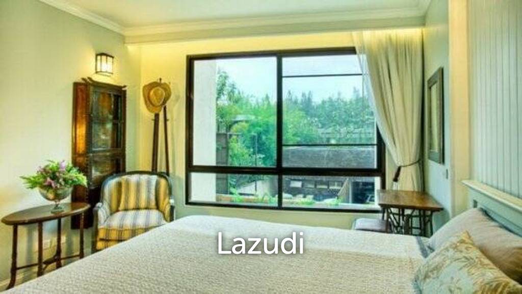 Luxury 2 Bed Beachfront Condo in Town