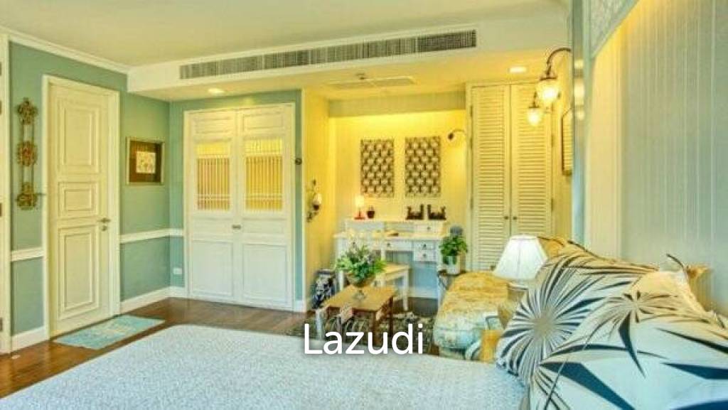 Luxury 2 Bed Beachfront Condo in Town