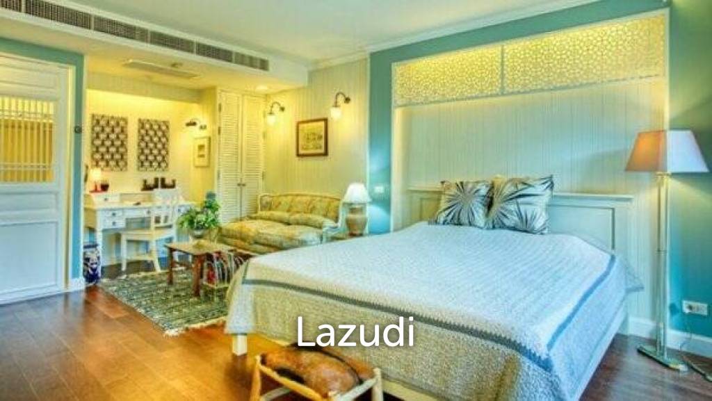 Luxury 2 Bed Beachfront Condo in Town