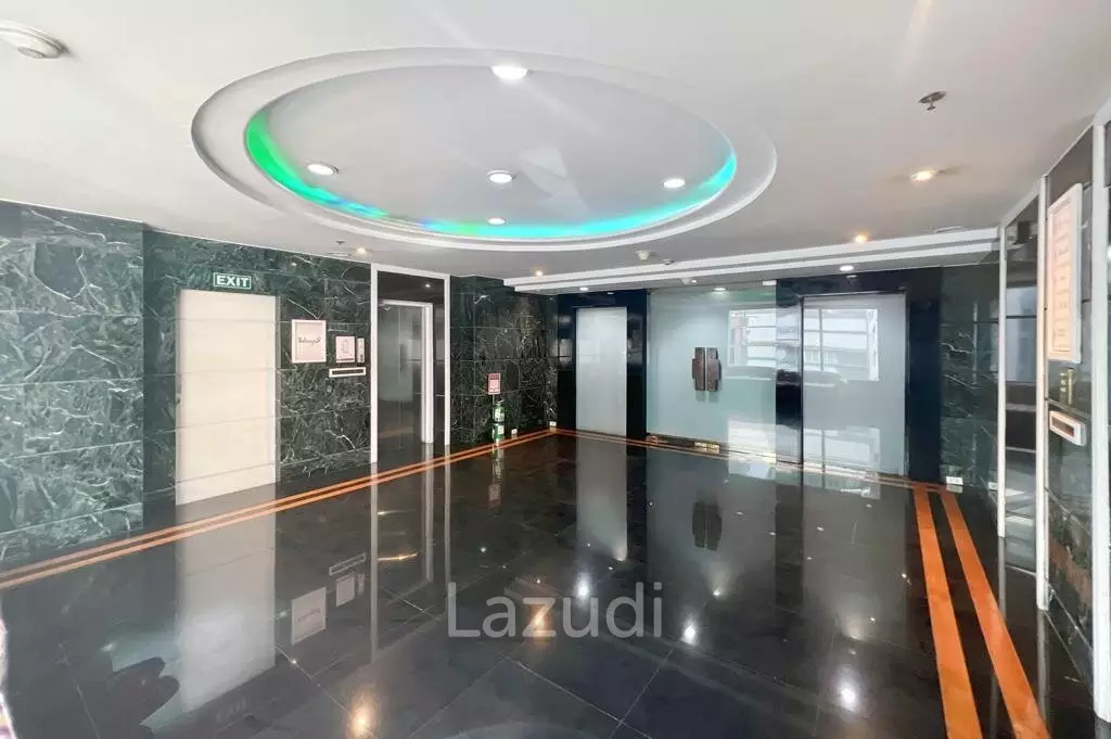 Unleash Your Potential w/ Versatile 500m2 Comm Space in Sukhumvit Soi 33