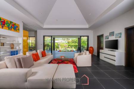 BAAN ING PHU : 3 Bed Pool Villa near Black Mountain Golf Course