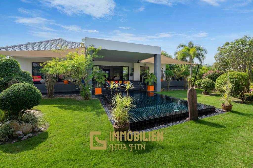 BAAN ING PHU : 3 Bed Pool Villa near Black Mountain Golf Course