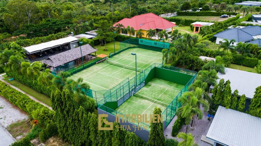 BAAN ING PHU : 3 Bed Pool Villa near Black Mountain Golf Course