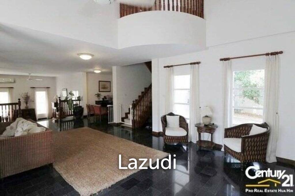 2,000 metro cuadrado 4 ` 3 Baño Villa de Venta