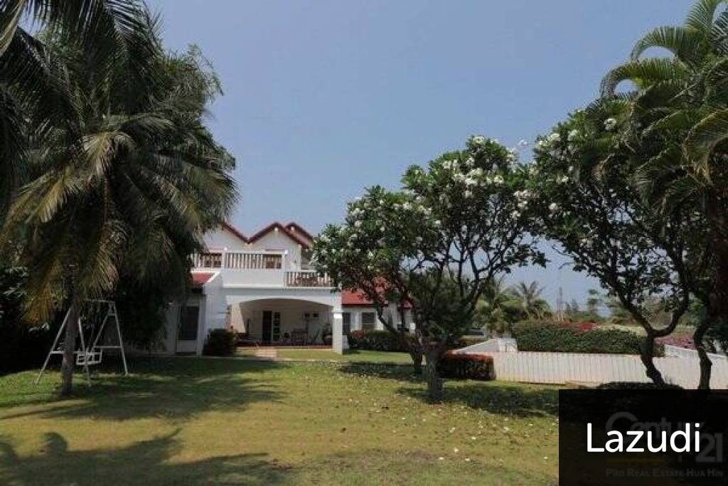 2 Storey 4 Bed Pool Villa with Amazing Views