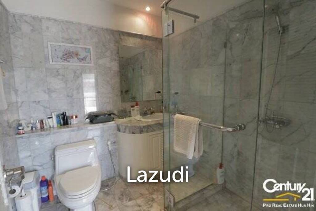2,000 metro cuadrado 4 ` 3 Baño Villa de Venta