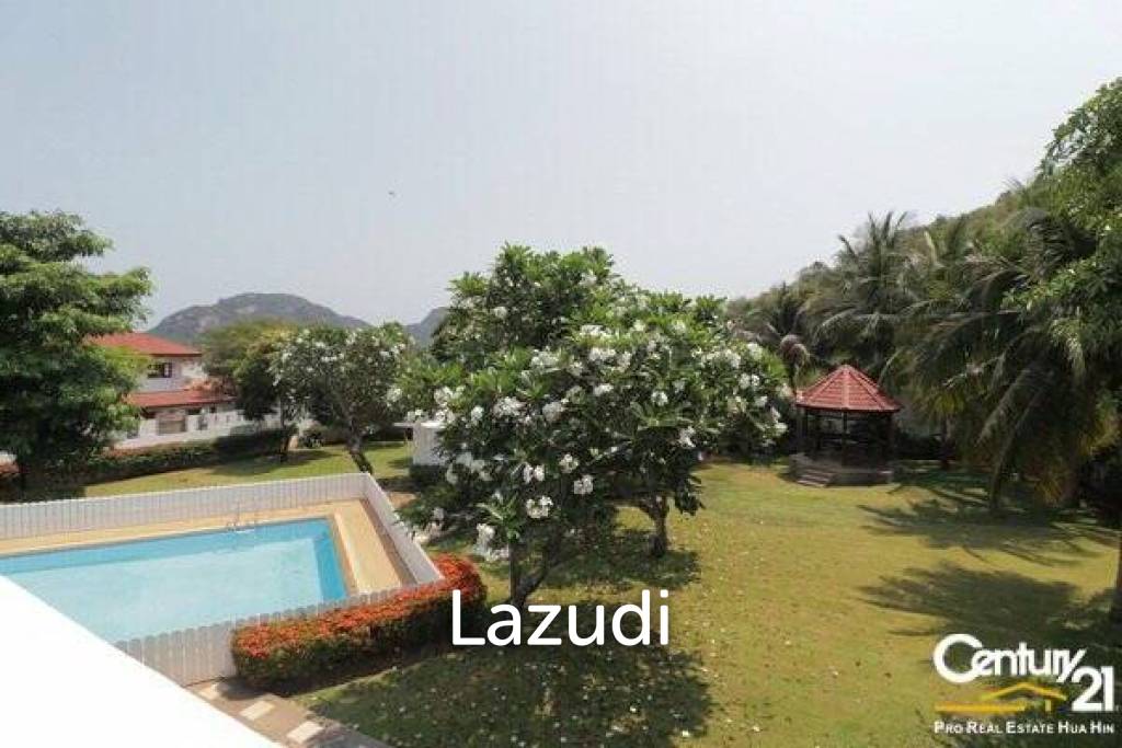 2,000 metro cuadrado 4 ` 3 Baño Villa de Venta