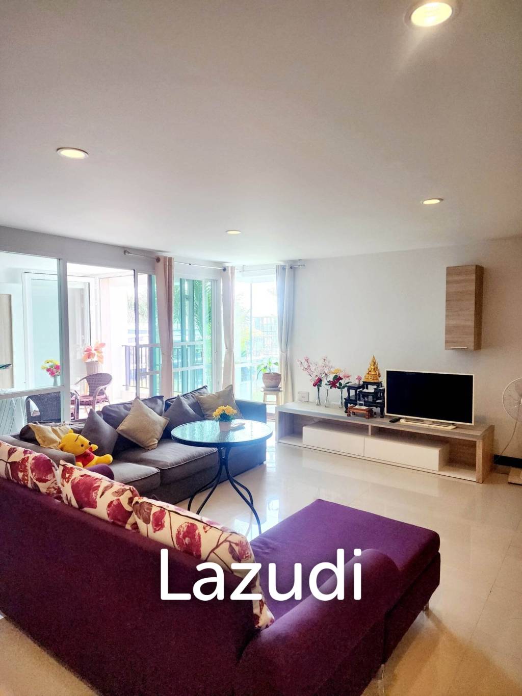 Large 1 Bedroom condo soi 102 The Pride