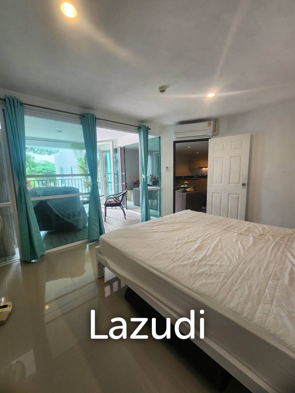 Large 1 Bedroom condo soi 102 The Pride