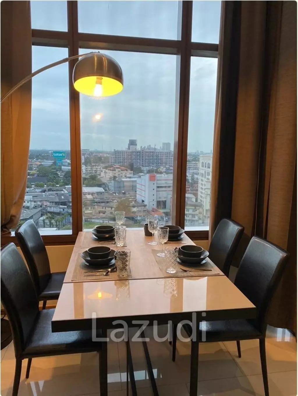 1 Bed 1 Bath 72 SQ.M The Emporio Place