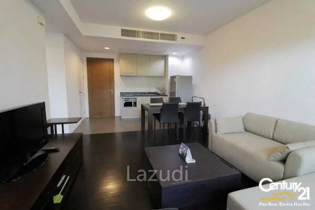 2 Bed Beachfront Condo in Town