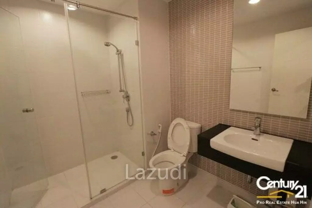 2 Bed Beachfront Condo in Town