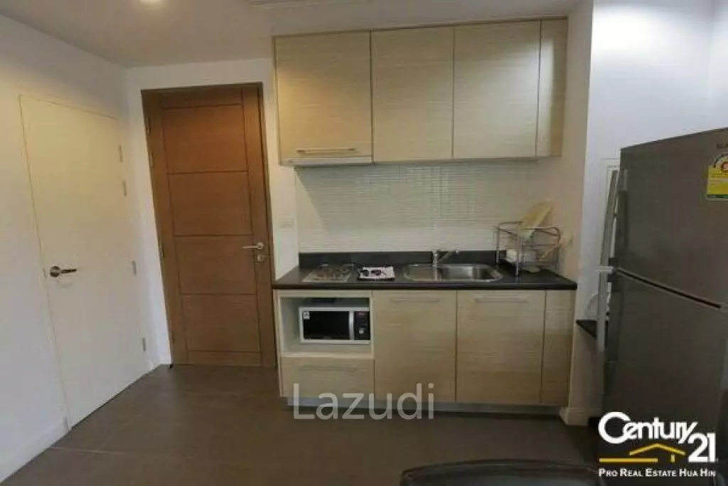 2 Bed Beachfront Condo in Town