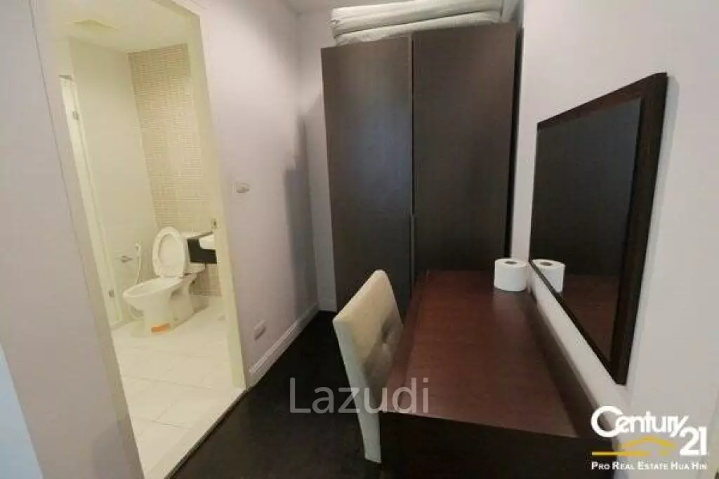 2 Bed Beachfront Condo in Town