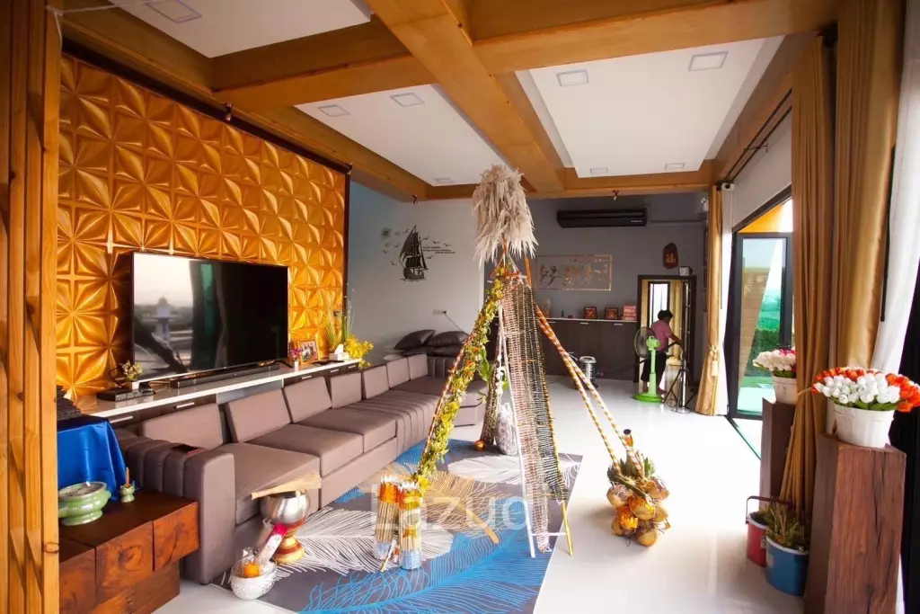 ขายบ้านพร้อมโรงงานทำถุงมือผ้าใน แม่สาย เชียงราย