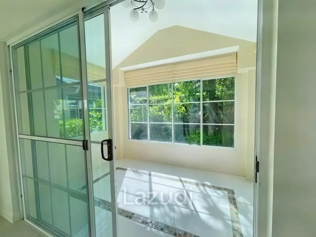 3 Bed 4 Bath 350 SQ.M Nantawan Rama 9 - Onnut