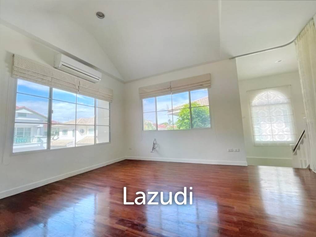 3 Bed 4 Bath 350 SQ.M Nantawan Rama 9 - Onnut