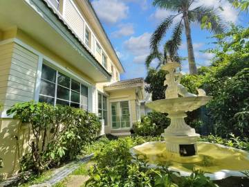 3 Bed 4 Bath 350 SQ.M Nantawan Rama 9 - Onnut
