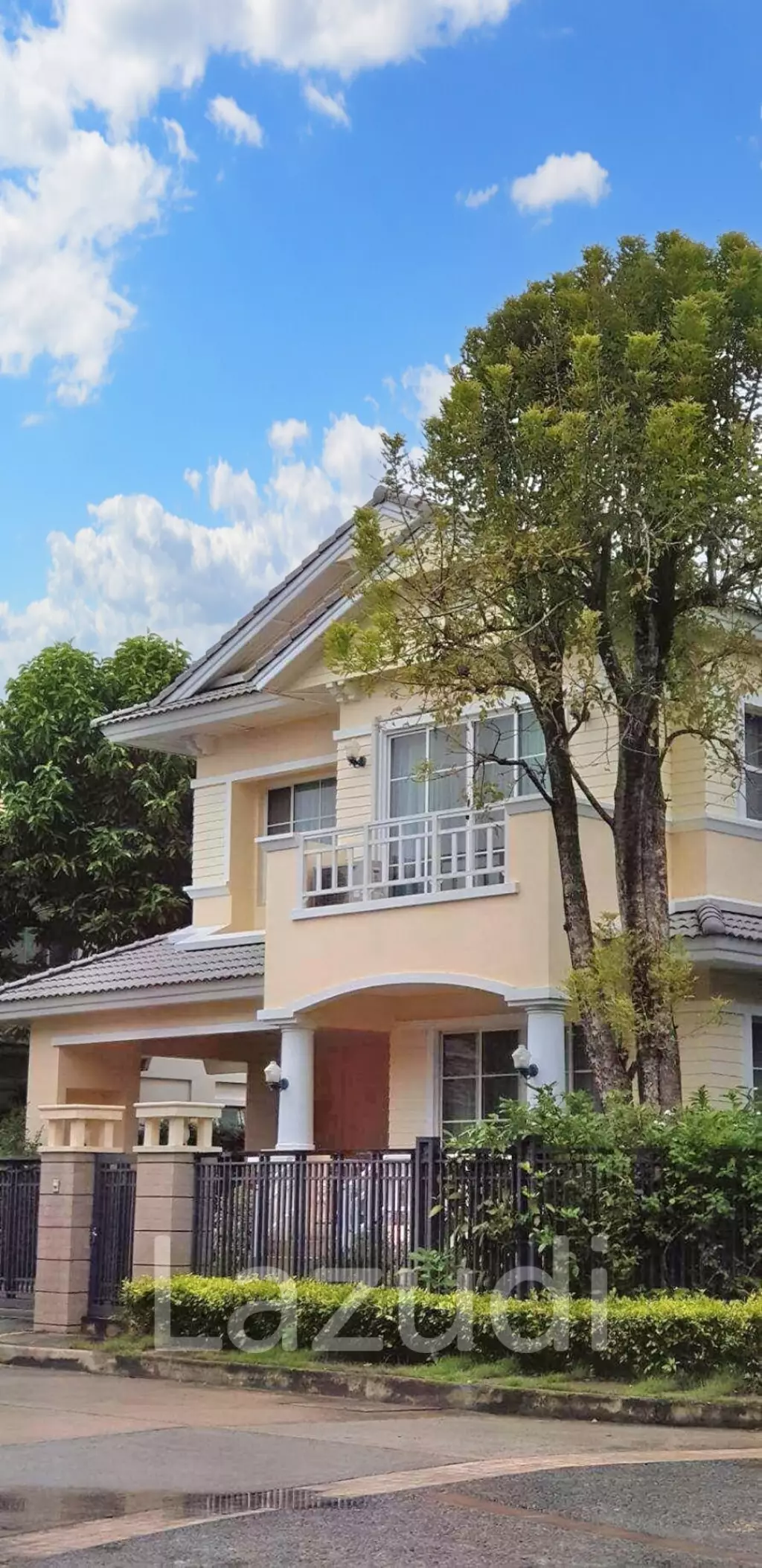 3 Bed 4 Bath 350 SQ.M Nantawan Rama 9 - Onnut