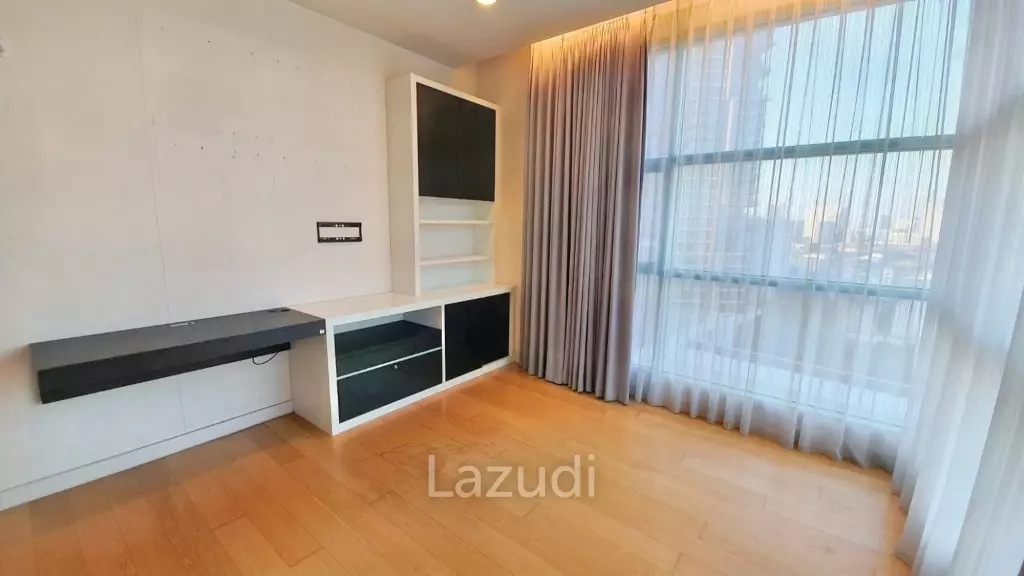 4 Bed 252 SQ.M Chatrium Residence Riverside