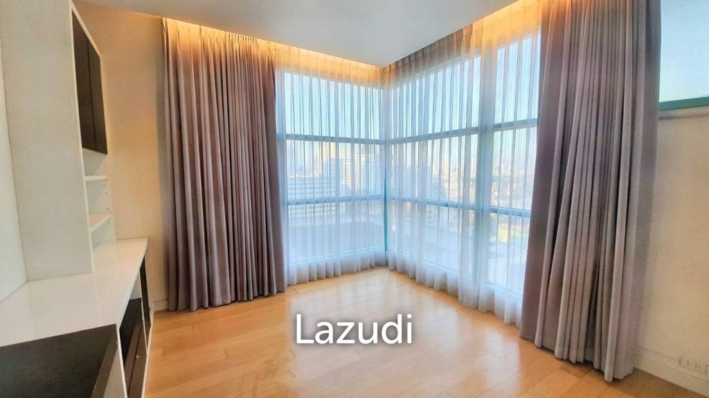 4 Bed 252 SQ.M Chatrium Residence Riverside