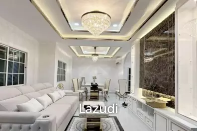 6 Bedrooms 4 Bathrooms,606 sqm, Mabprachan lake