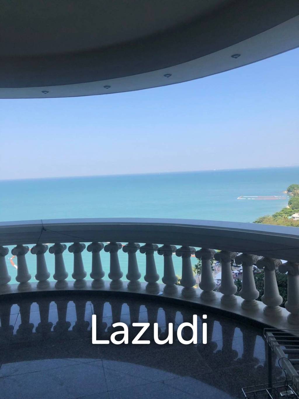 2 Bed 2 Bath 124 SQ.M Sky Beach Wongamat.
