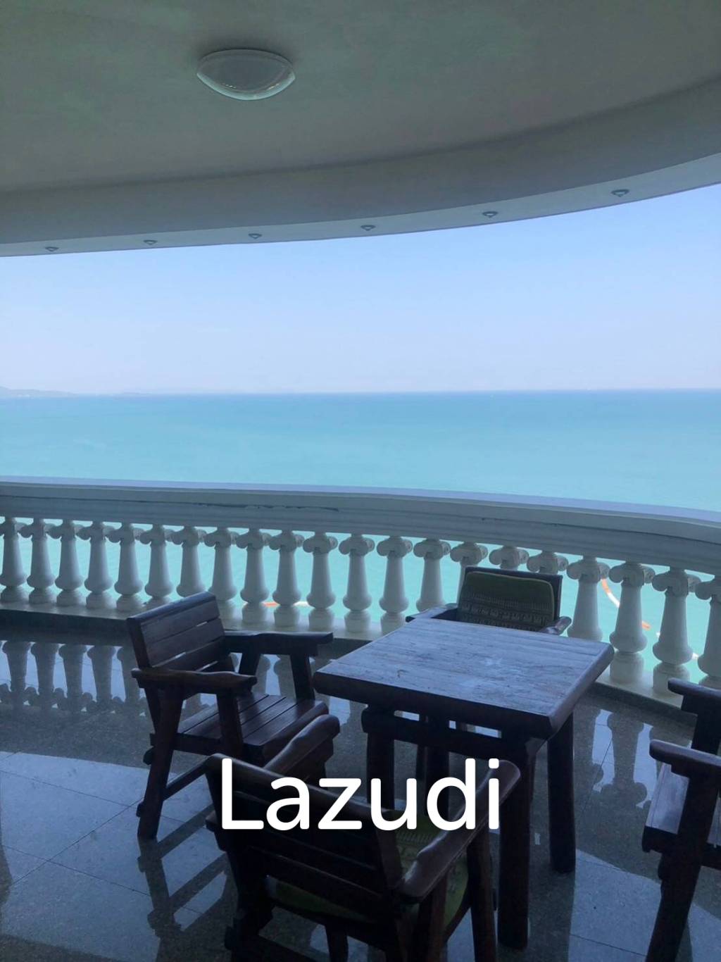 2 Bed 2 Bath 124 SQ.M Sky Beach Wongamat.