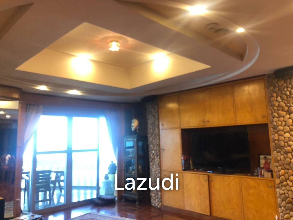 2 Bed 2 Bath 124 SQ.M Sky Beach Wongamat.