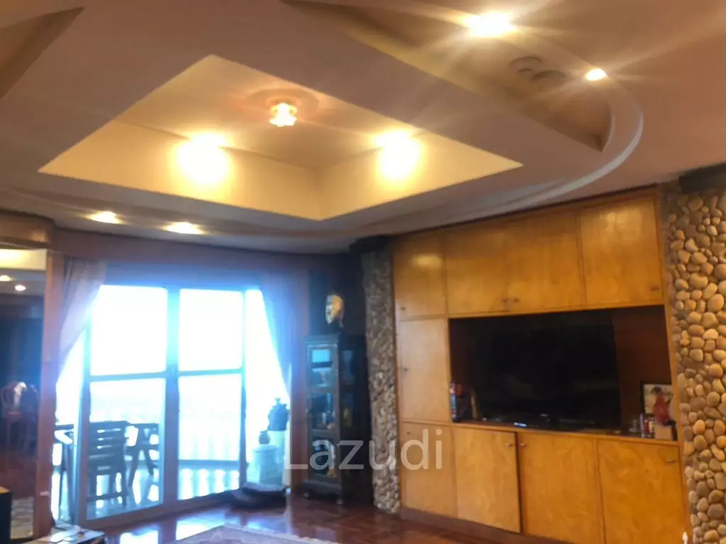 2 Bed 2 Bath 124 SQ.M Sky Beach Wongamat.