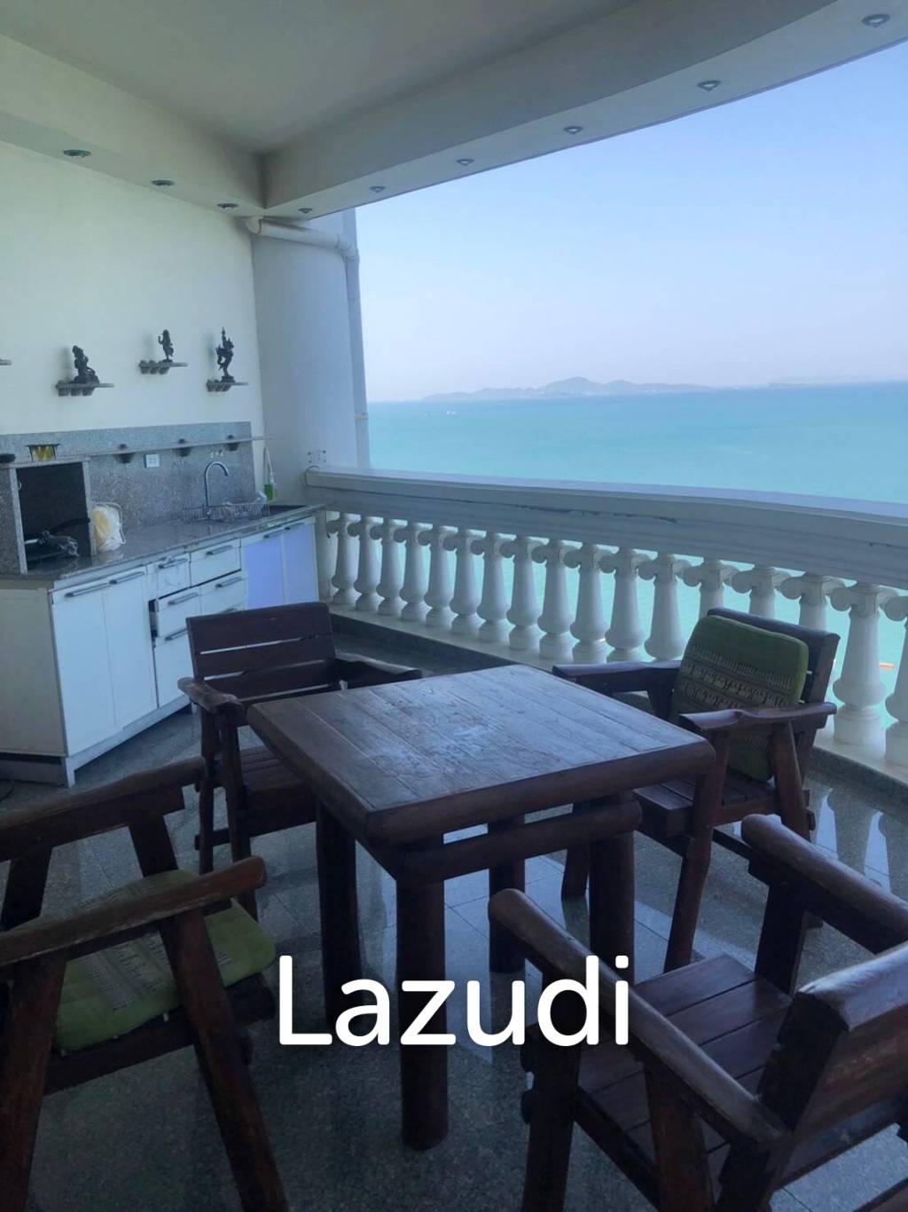 2 Bed 2 Bath 124 SQ.M Sky Beach Wongamat.
