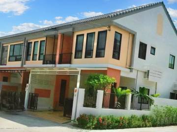 3 Bed 2 Bath 140 SQ.M Time Home (Rama IX - 64)