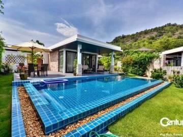 THE SPIRIT: Lovely 3 Bed Pool Villa with Sea and Mountain Views