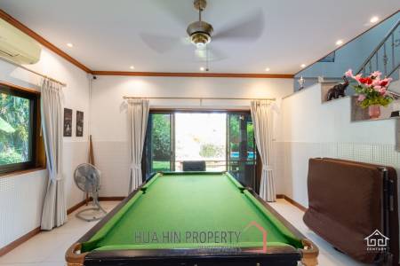 SUNSET VILLAGE 2   :  5 bed two storey