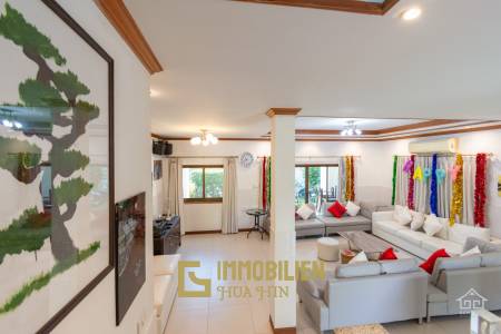 SUNSET VILLAGE 2   :  5 bed two storey