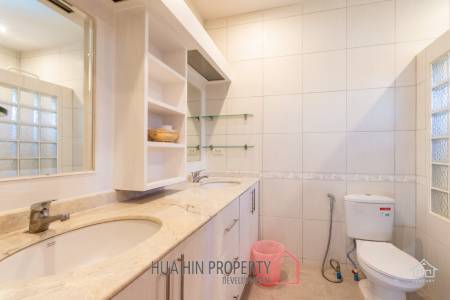 SUNSET VILLAGE 2   :  5 bed two storey